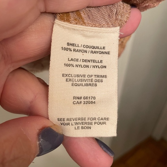 Beautiful tan & floral w/ lace butterfly sleeve top / babydoll if you’re tall. - Picture 3 of 5